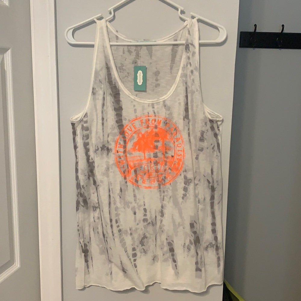 women’s medium tank top